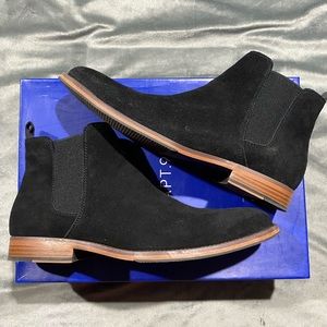 Apt. 9 Black Chelsea Boots